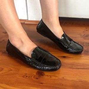 Tods City Gommino black patent driving flats
